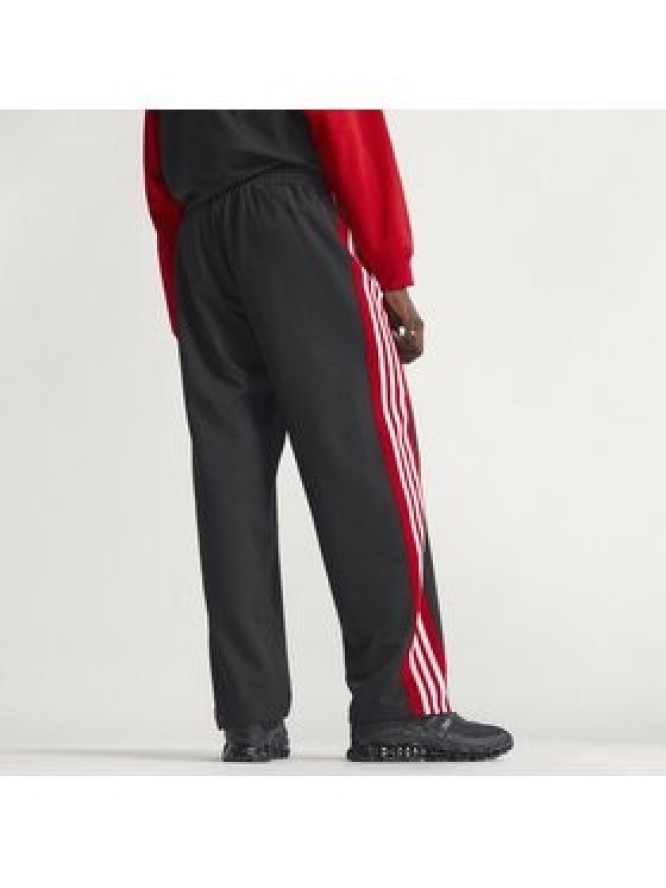 adidas Spodnie dresowe KE0117 Czarny Loose Fit