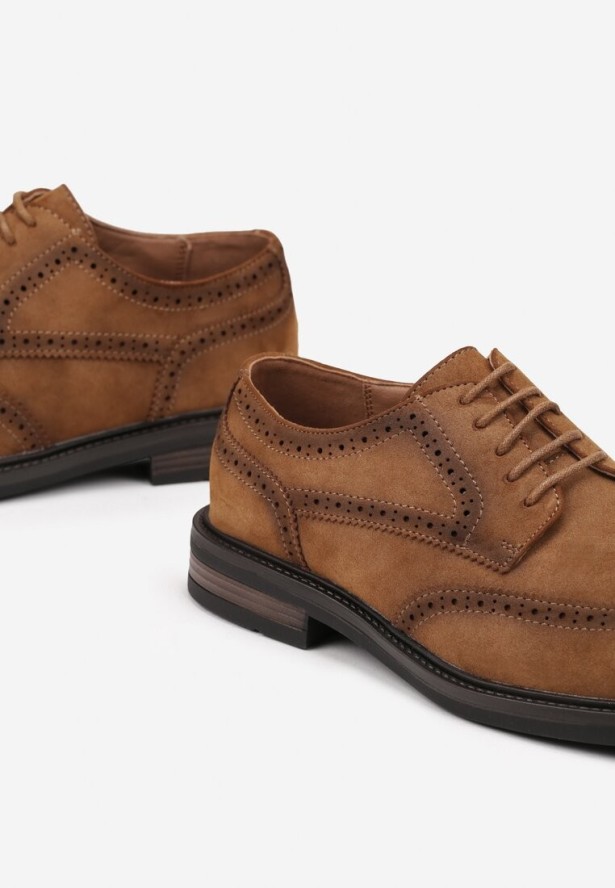 Brązowe Półbuty Oksfordki z Ozdobną Perforacją Vevinna