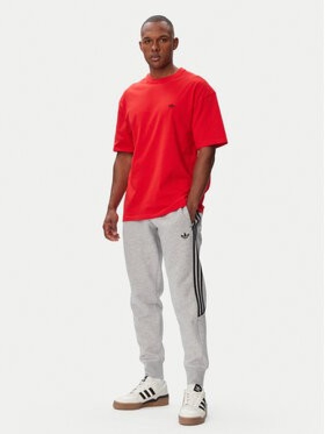 adidas T-Shirt Trefoil Essentials HZ1003 Czerwony Loose Fit