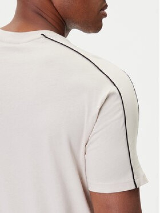 Armani Exchange T-Shirt XM001360 AF10358 U1013 Écru Regular Fit
