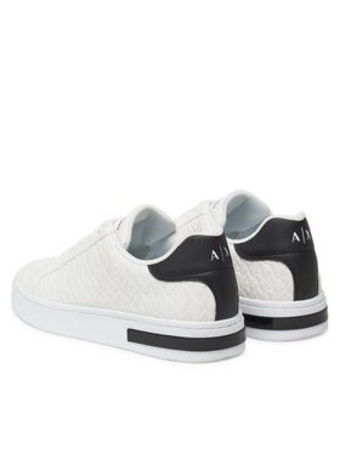 Armani Exchange Sneakersy XM000140 AF11916 M0028 Biały