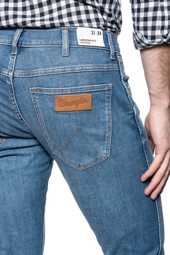 WRANGLER SPODNIE MĘSKIE LARSTON DE-LITE BLUE W18SQ148R 112127589