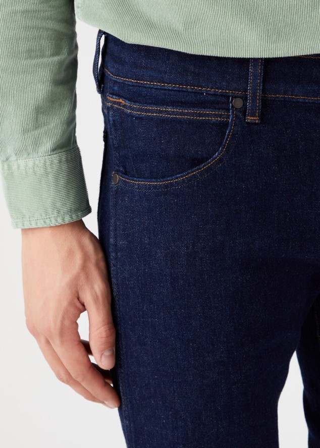 WRANGLER LARSTON MĘSKIE SPODNIE JEANSOWE JEANSY DŻINSY DAY DRIFTER W18SQ821U 112319948