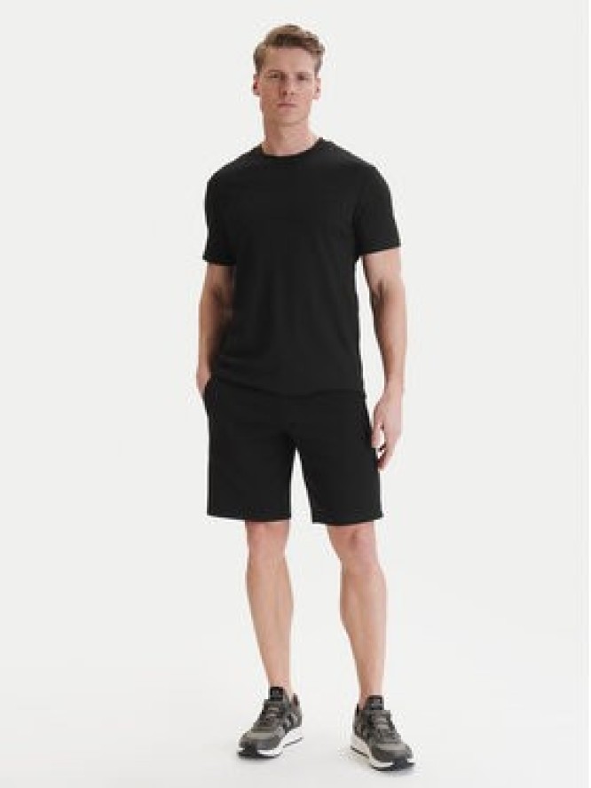 Armani Exchange Szorty sportowe XM000372 AF10818 UC001 Czarny Regular Fit