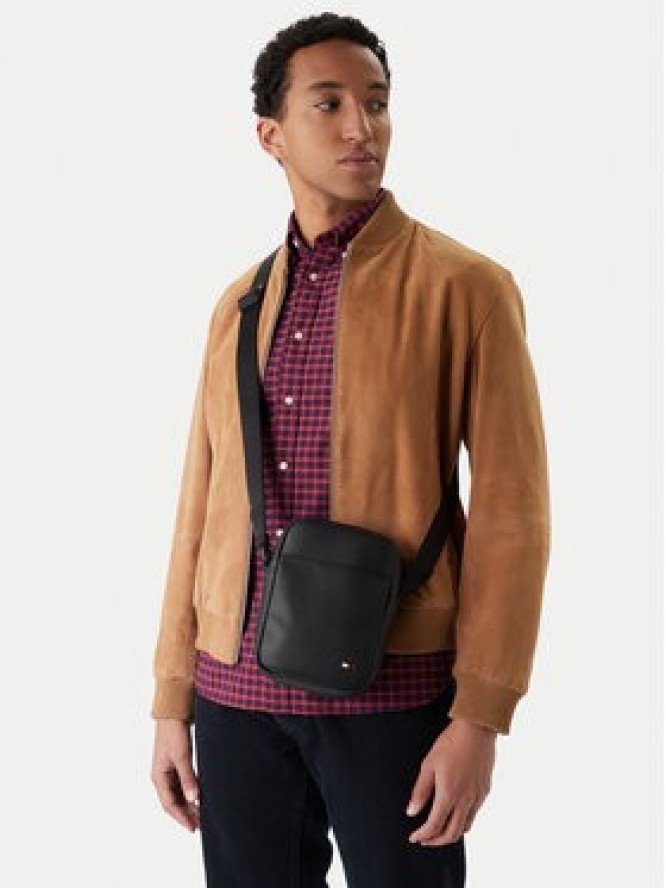 Tommy Hilfiger Saszetka Th Flag Mini Reporter AM0AM14015 Czarny