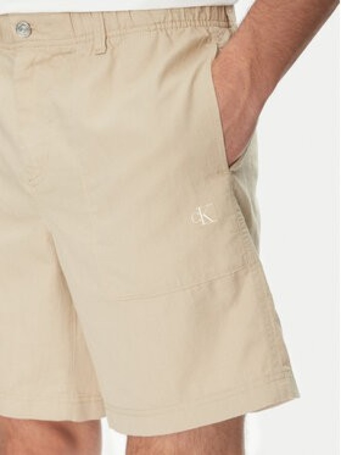 Calvin Klein Jeans Szorty materiałowe J30J327300 Beżowy Regular Fit