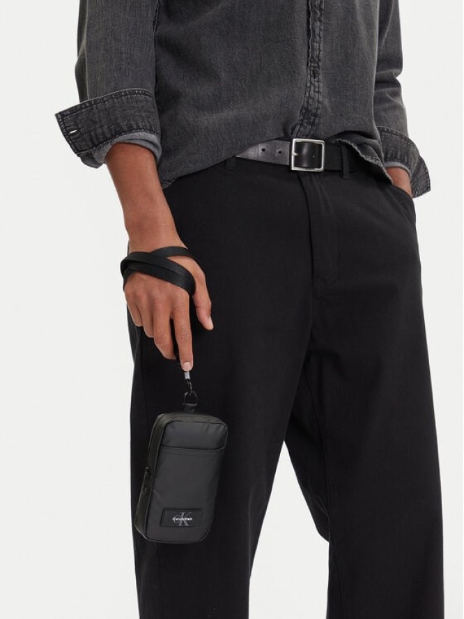 Calvin Klein Saszetka Utility Phone Crossbody LV04D1136G Czarny