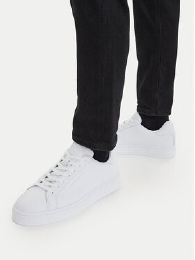 Armani Exchange Sneakersy XM000141 AF11912 U0002 Biały