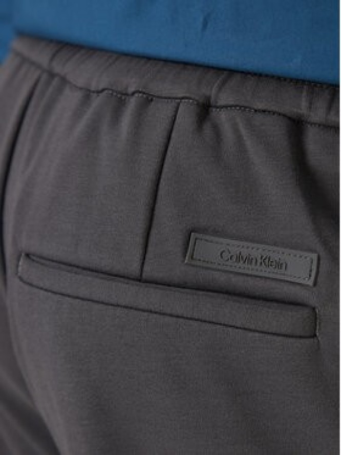 Calvin Klein Chinosy LV04LE613G Szary Slim Fit