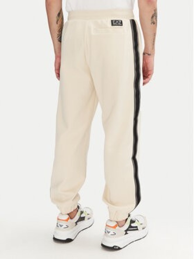 EA7 Emporio Armani Spodnie dresowe 7M000545 AF12660 U1079 Écru Modern Fit