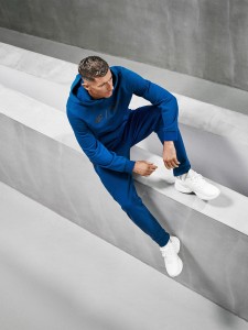 4F Spodnie dresowe joggery męskie 4F x Robert Lewandowski - granatowe XXL