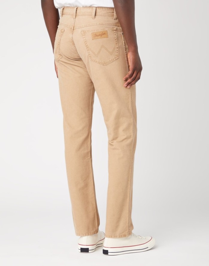 WRANGLER TEXAS MĘSKIE SPODNIE MATERIAŁOWE TIGERS EYE W121DRC20 112337508