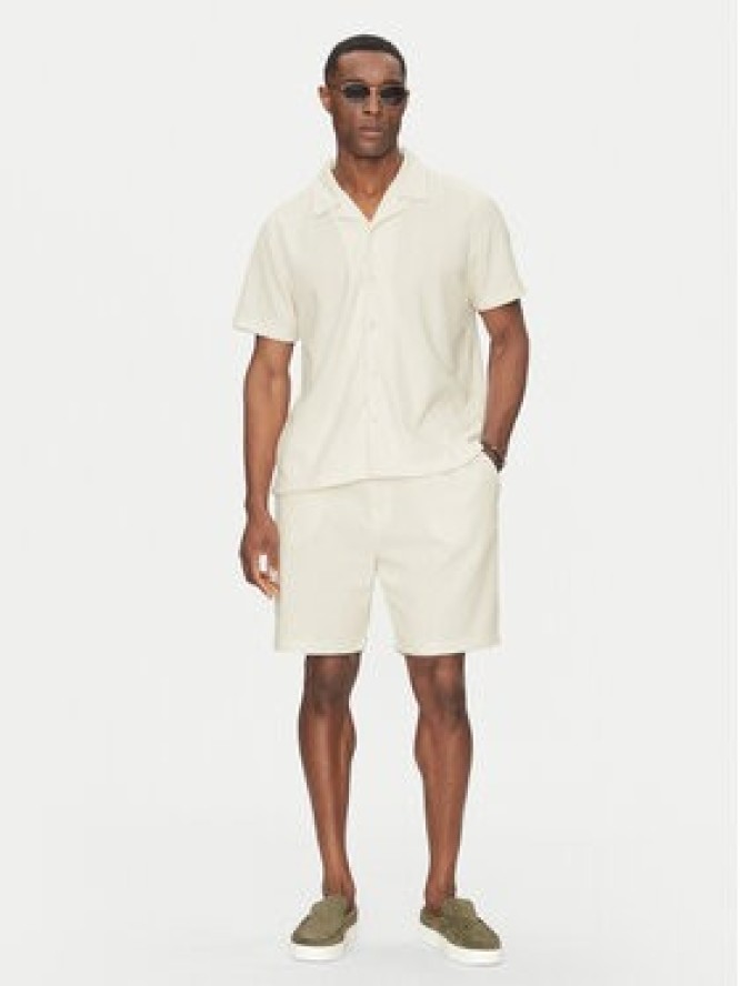 Guess Szorty sportowe M5GD41 KCRY0 Écru Regular Fit