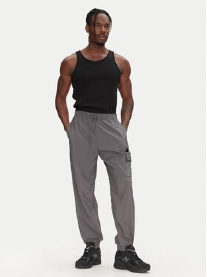 adidas Spodnie dresowe Essentials Small Logo JD1822 Szary Regular Fit