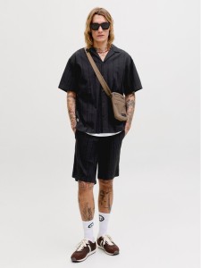Jack & Jones Komplet koszula i szorty materiałowe Tyson 12297649 Czarny Relaxed Fit