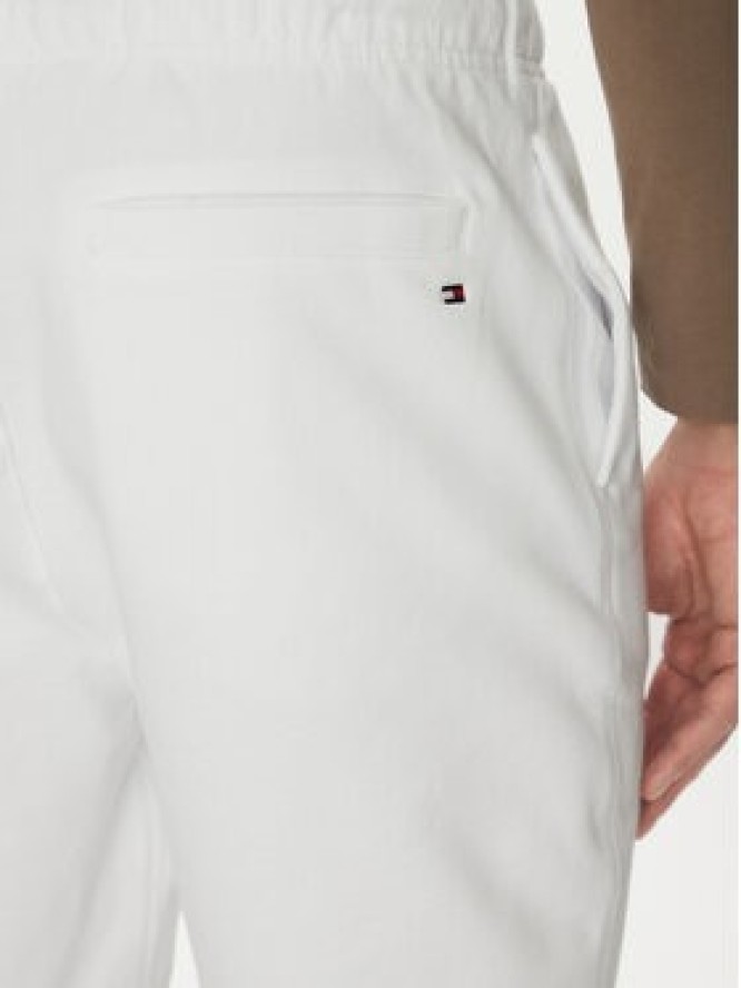 Tommy Hilfiger Szorty sportowe Small Logo MW0MW38698 Biały Regular Fit