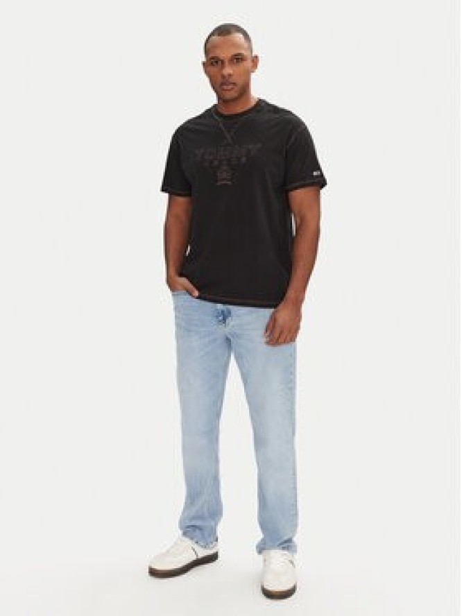 Tommy Jeans T-Shirt Tonal Crest DM0DM20805 Czarny Relaxed Fit