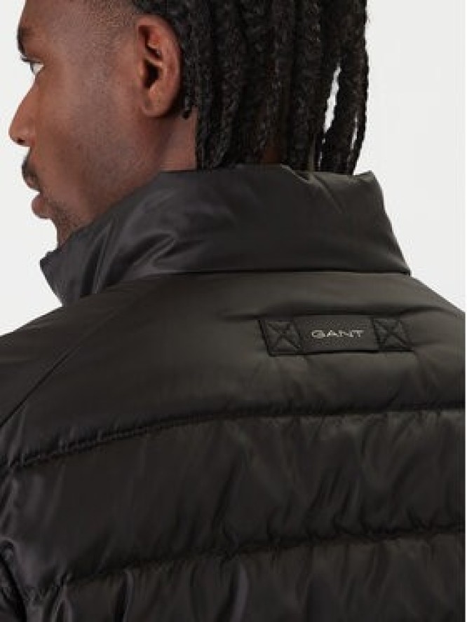 Gant Kurtka puchowa 7006526 Czarny Regular Fit