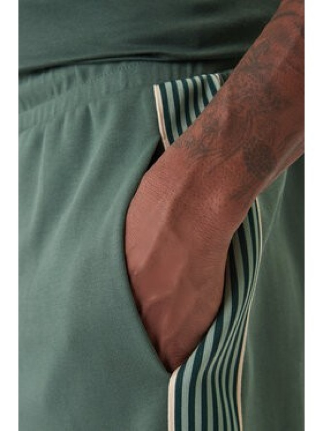 EA7 Emporio Armani Szorty sportowe 7M001501 AF12660 U7260 Zielony Regular Fit