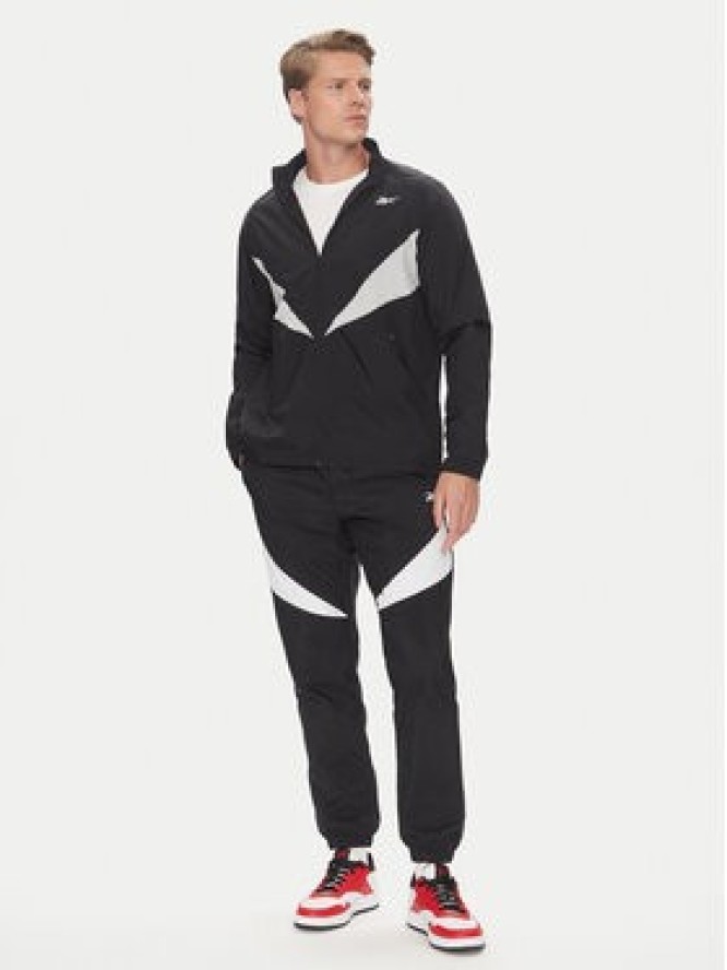 Reebok Spodnie dresowe 100223963 Czarny Regular Fit