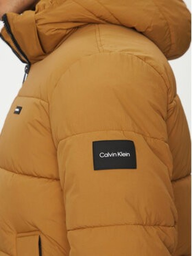 Calvin Klein Kurtka zimowa Crinkle K10K110336 Brązowy Regular Fit