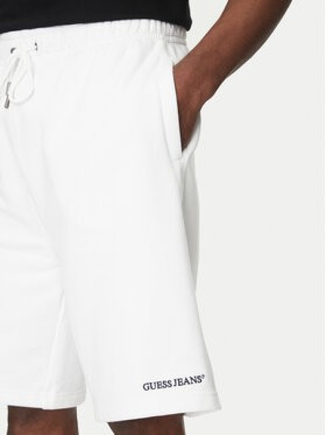 Guess Jeans Szorty sportowe M5GD49 KCPR1 Biały Regular Fit