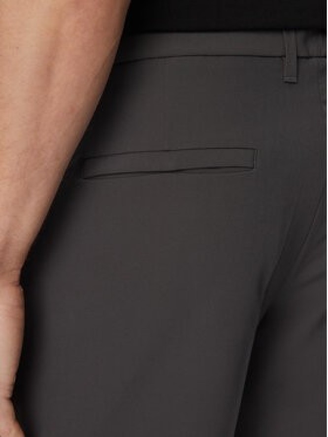 BOSS Szorty materiałowe S Commuter 10.5 Inch 50540337 Zielony ciemny Slim Fit