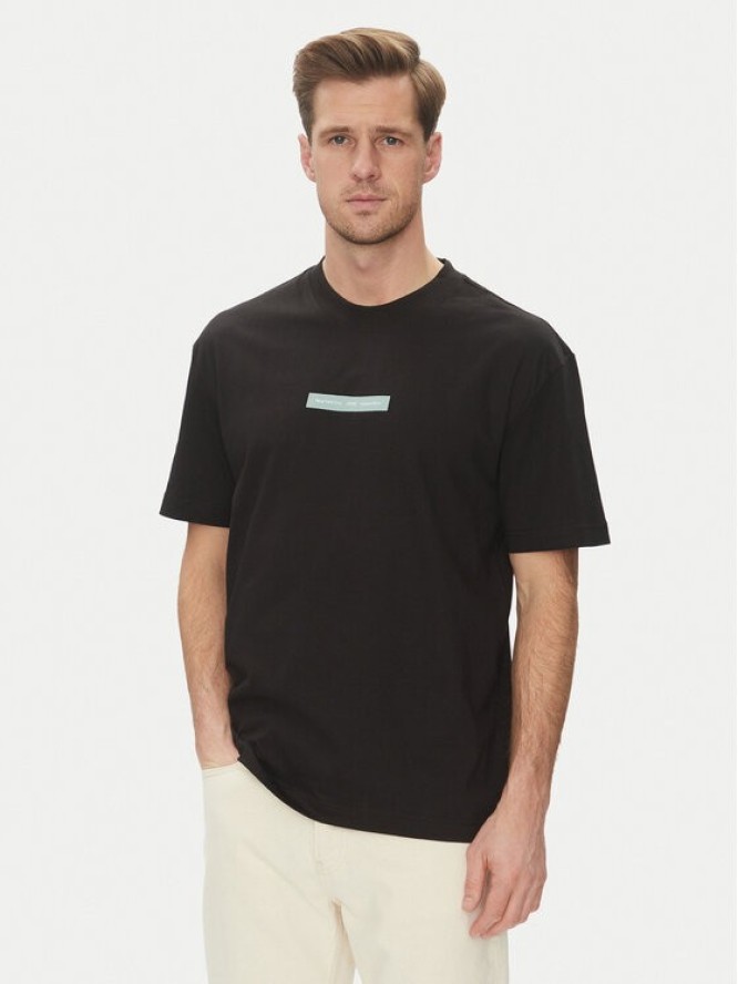 Calvin Klein Jeans T-Shirt Nyc 2025 J30J327524 Czarny Regular Fit