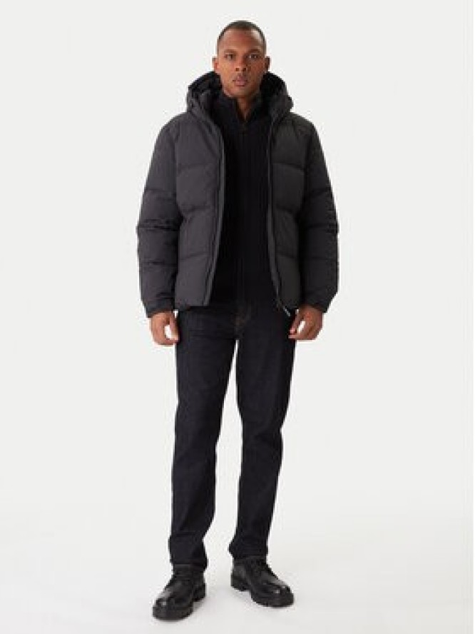 Mustang Kurtka zimowa Oakfield 1017069 Czarny Regular Fit