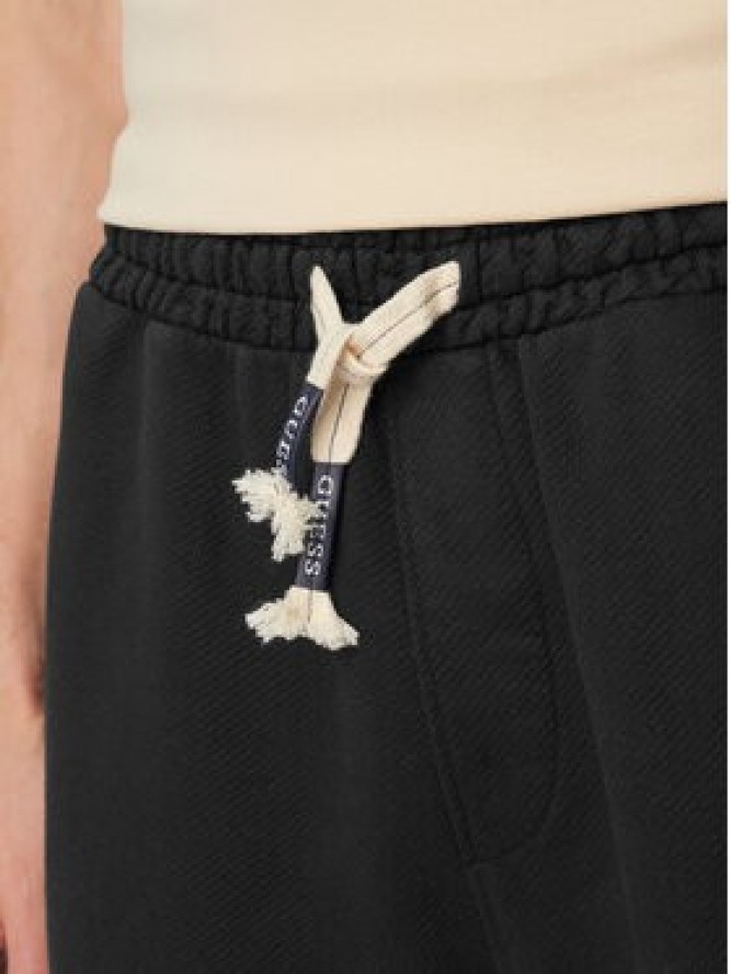 Guess Szorty materiałowe M6GD15 K3021 Czarny Regular Fit