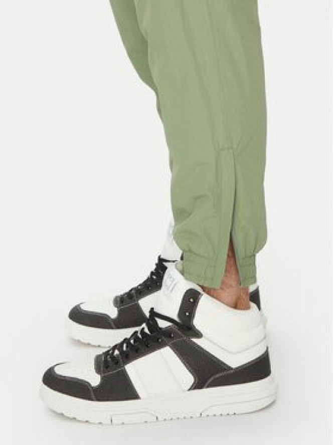 Karl Kani Joggery Essentia 60060039 Zielony Regular Fit