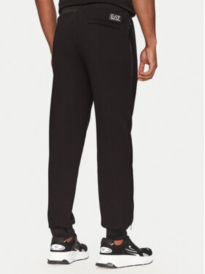 EA7 Emporio Armani Spodnie dresowe 7M000144 AF13538 UC001 Czarny Regular Fit
