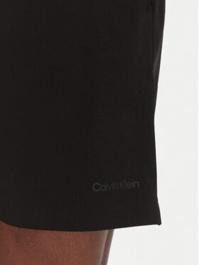 Calvin Klein Swimwear Szorty kąpielowe KM0KM01118 Czarny Regular Fit