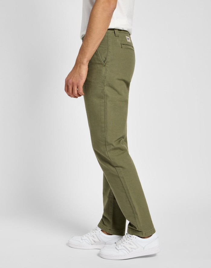 LEE MĘSKIE SPODNIE MATERIAŁOWE RELAXED WORKWEAR CHINO MERCANTIL GREEN 112355786 L78K008526