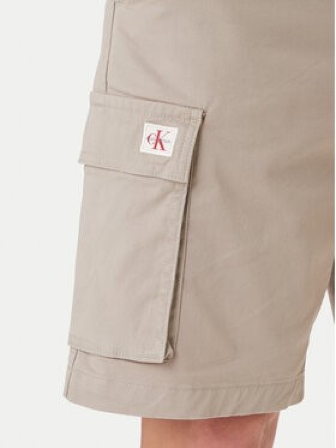Calvin Klein Jeans Szorty materiałowe LV04RB618G Brązowy Regular Fit