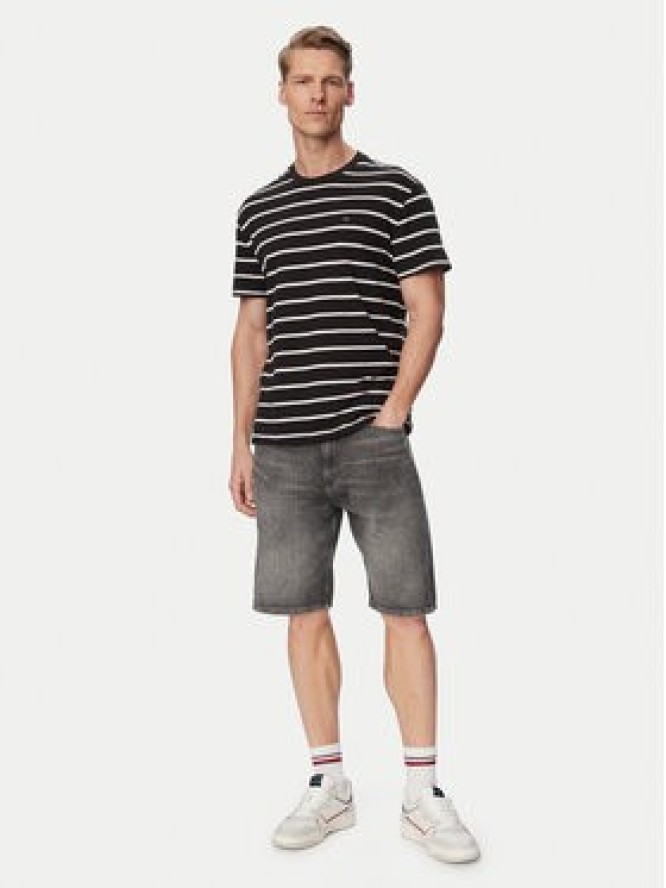 Tommy Jeans Szorty jeansowe Otis DM0DM23066 Czarny Regular Fit