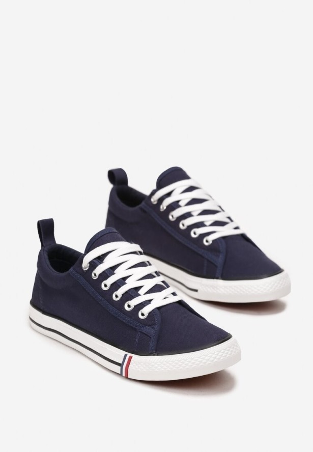 Granatowe Trampki przed Kostkę Hisalia