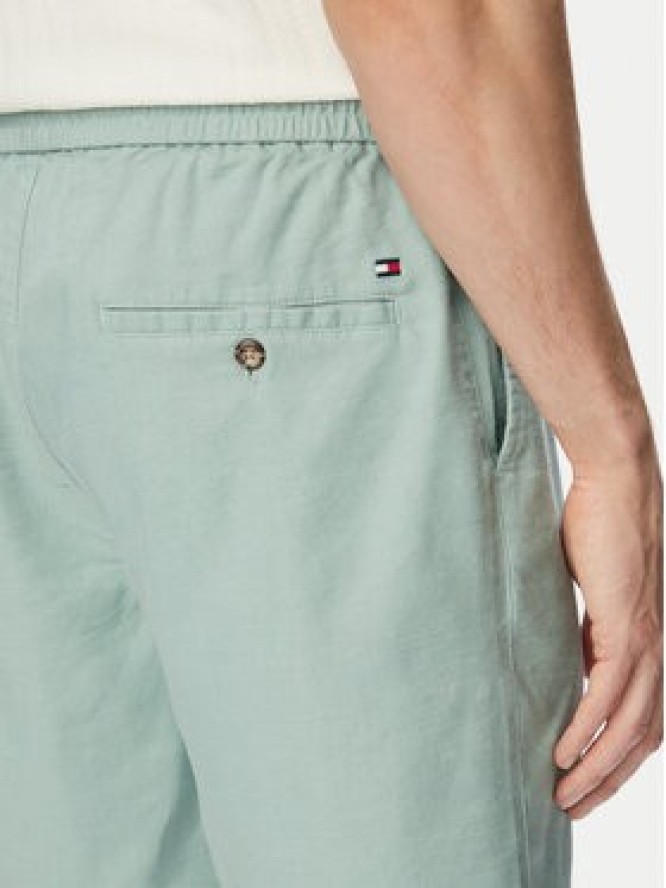 Tommy Hilfiger Szorty materiałowe Dover MW0MW44353 Zielony jasny Regular Fit