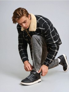 Trampki za kostkę - czarny