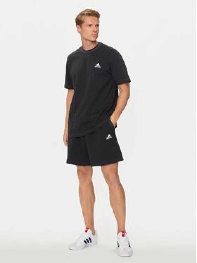 adidas Szorty sportowe Seasonal Essentials IW6360 Czarny Regular Fit