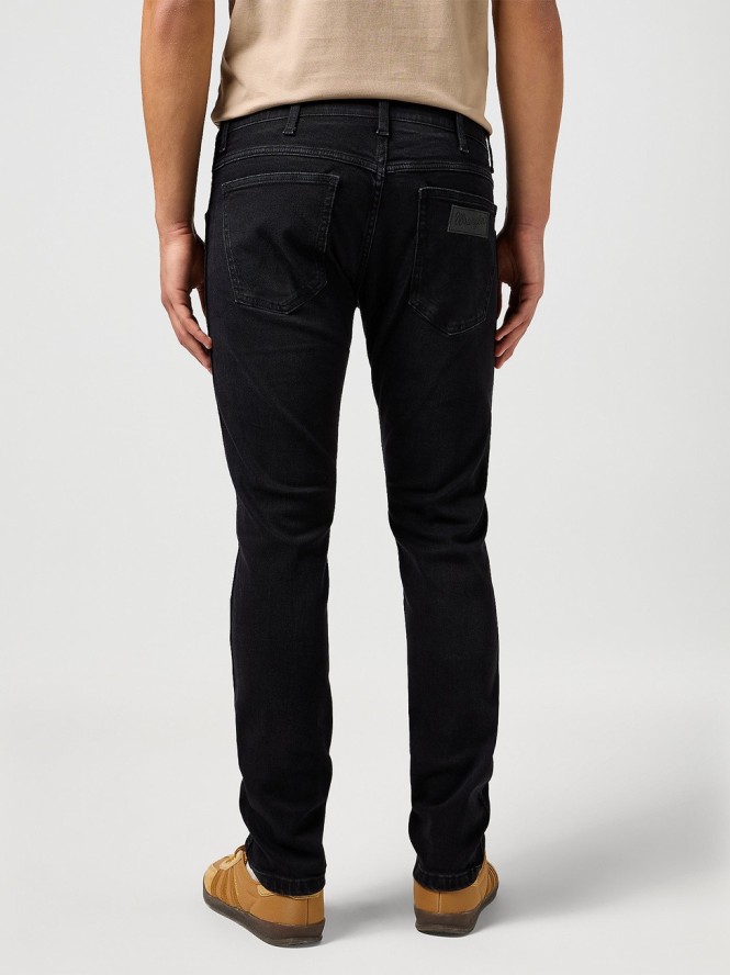 WRANGLER MĘSKIE SPODNIE JEANSOWE WRANGLER BRYSON JETSTORM NOIR 112362429