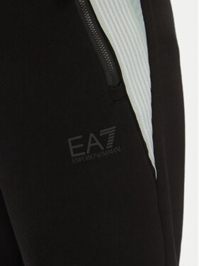EA7 Emporio Armani Spodnie dresowe 7M000274 AF12451 UC001 Czarny Regular Fit
