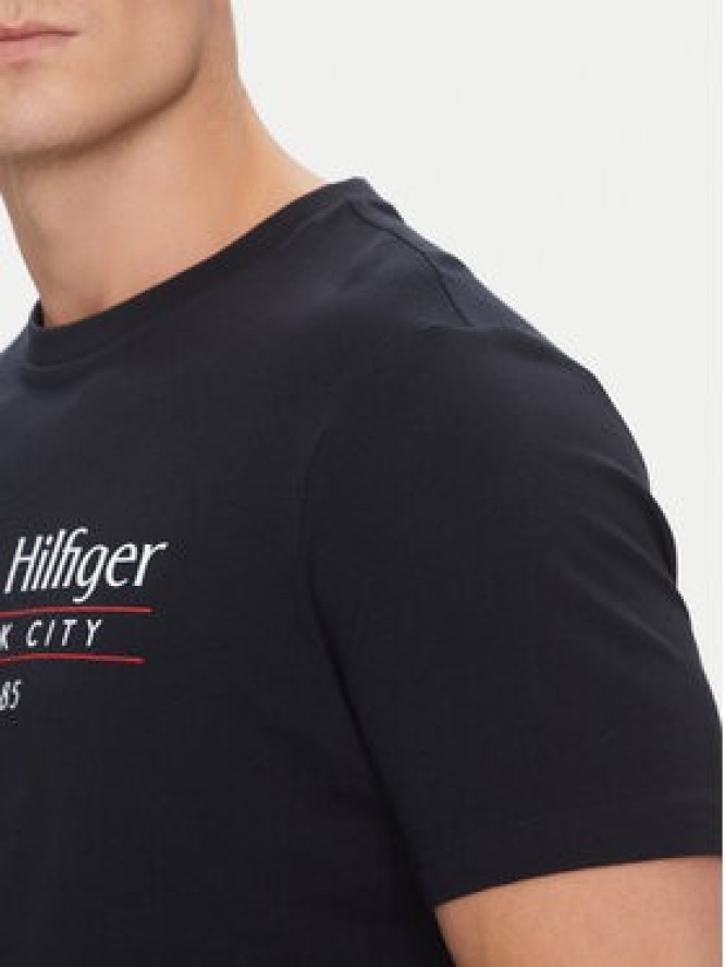 Tommy Hilfiger T-Shirt Center Stack MW0MW38621 Granatowy Regular Fit