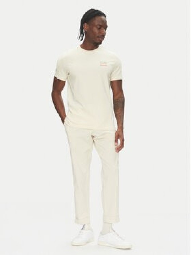 Mustang T-Shirt Austin 1016502 Beżowy Regular Fit