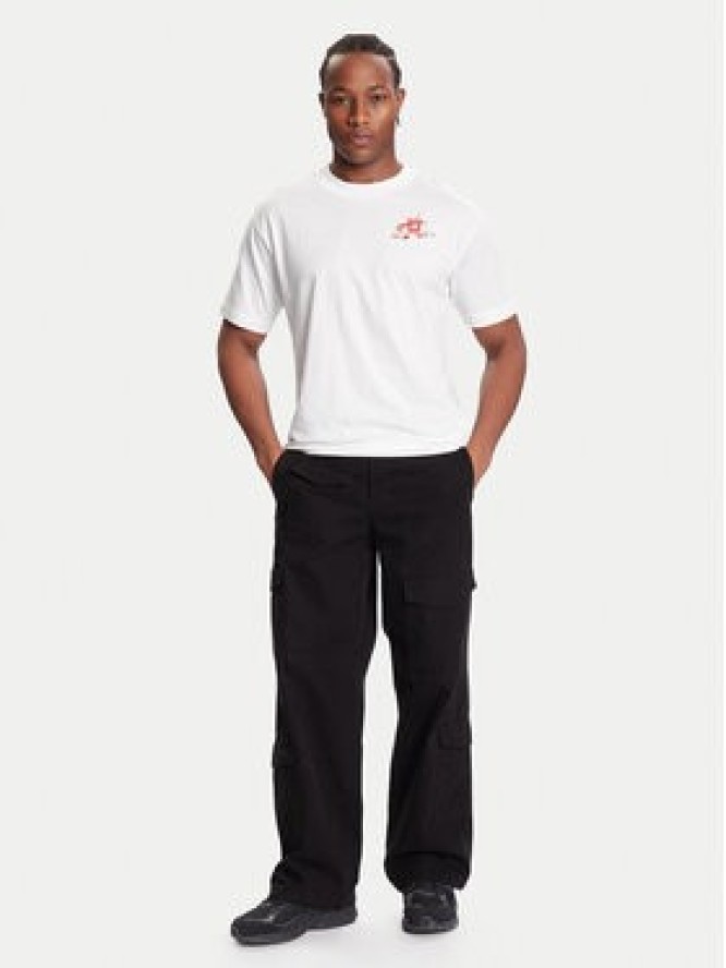 New Balance T-Shirt MT53931 Biały Regular Fit