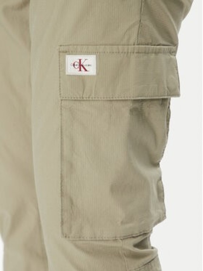 Calvin Klein Jeans Joggery J30J327614 Zielony Slim Fit