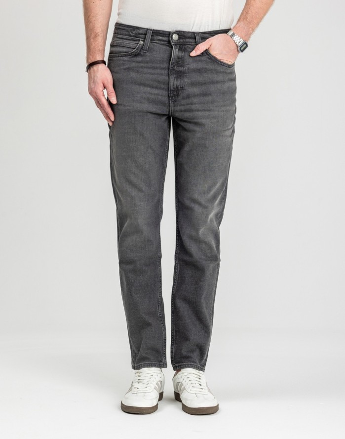 MĘSKIE SPODNIE JEANSOWE LEE AUSTIN DARK SMOKE 112355803