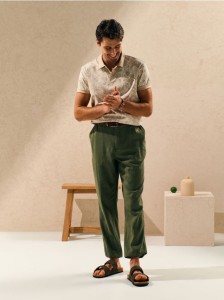 Wzorzysta koszulka polo - beżowy