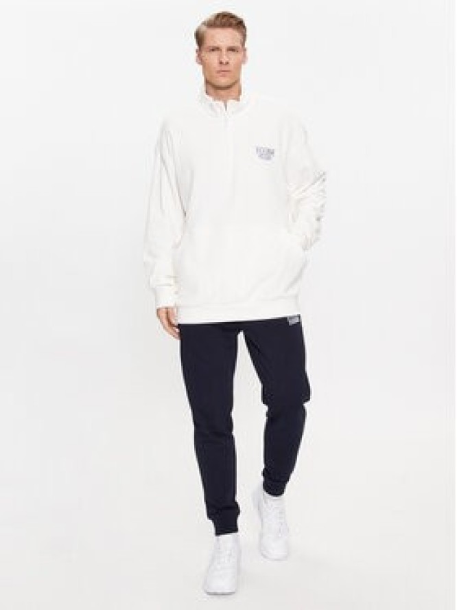 Reebok Bluza Archive Essentials IK6128 Biały Regular Fit