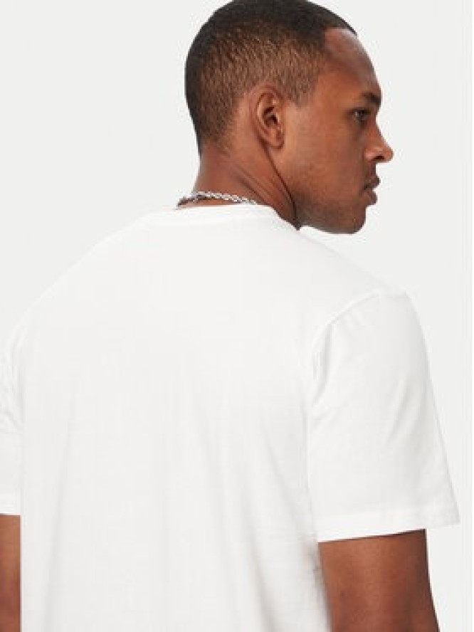 Guess T-Shirt M6YI45 K4231 Biały Regular Fit